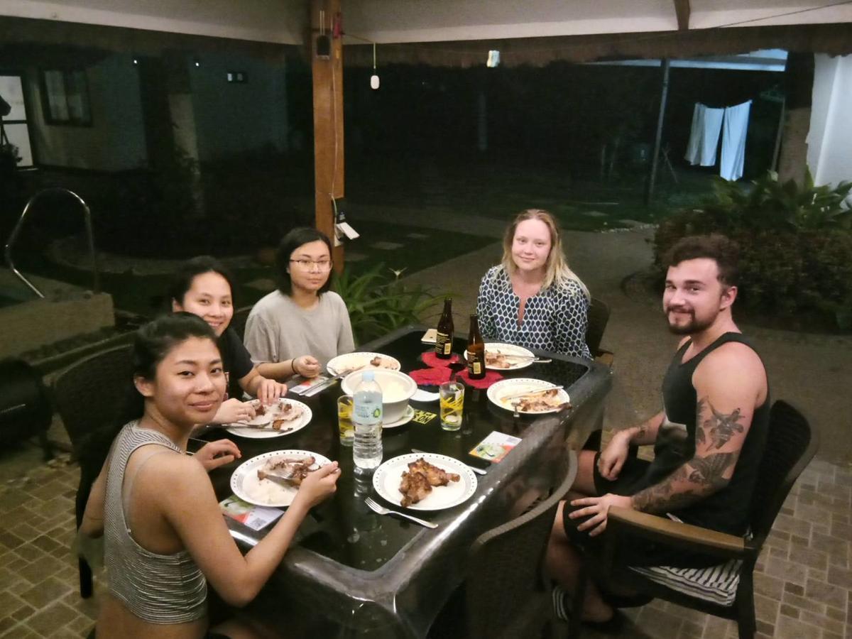 Bamboo Beachhouse Dormitory Garcia Hernandez Ngoại thất bức ảnh